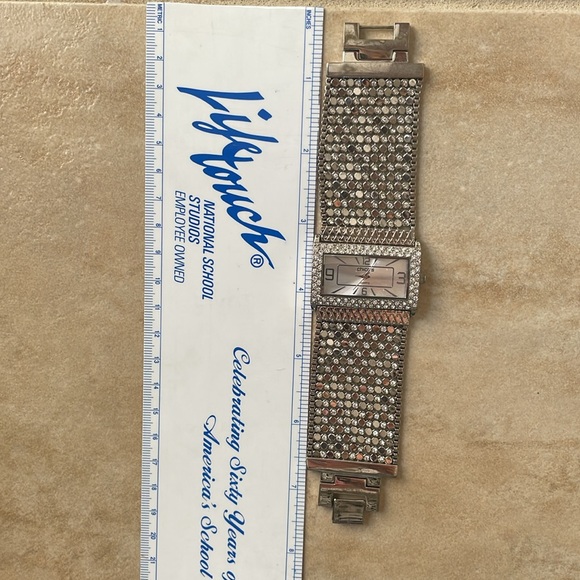 Watch - Picture 3 of 3